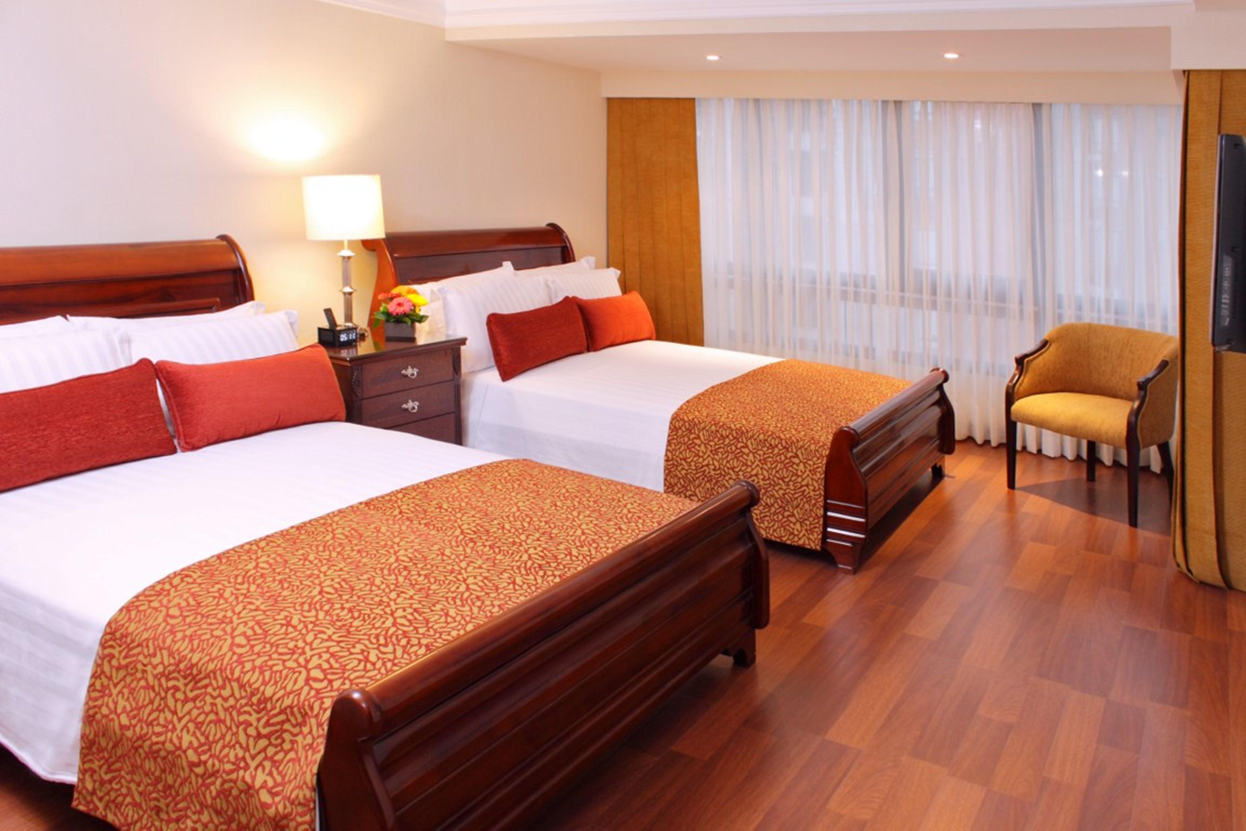 Hotel Estelar La Fontana Bogota Buitenkant foto A room at the hotel