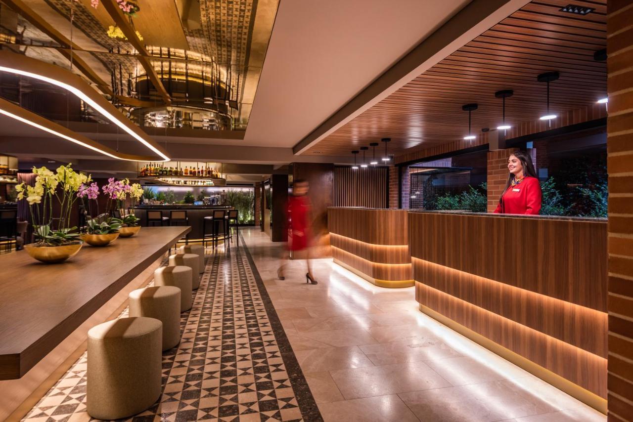 Hotel Estelar La Fontana Bogota Buitenkant foto The new Thai First Class Lounge at Suvarnabhumi Airport