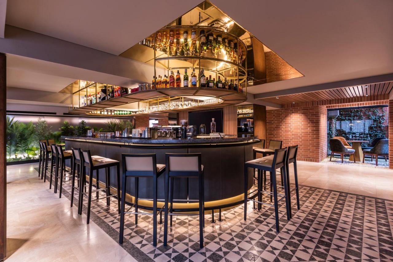 Hotel Estelar La Fontana Bogota Buitenkant foto The Bar