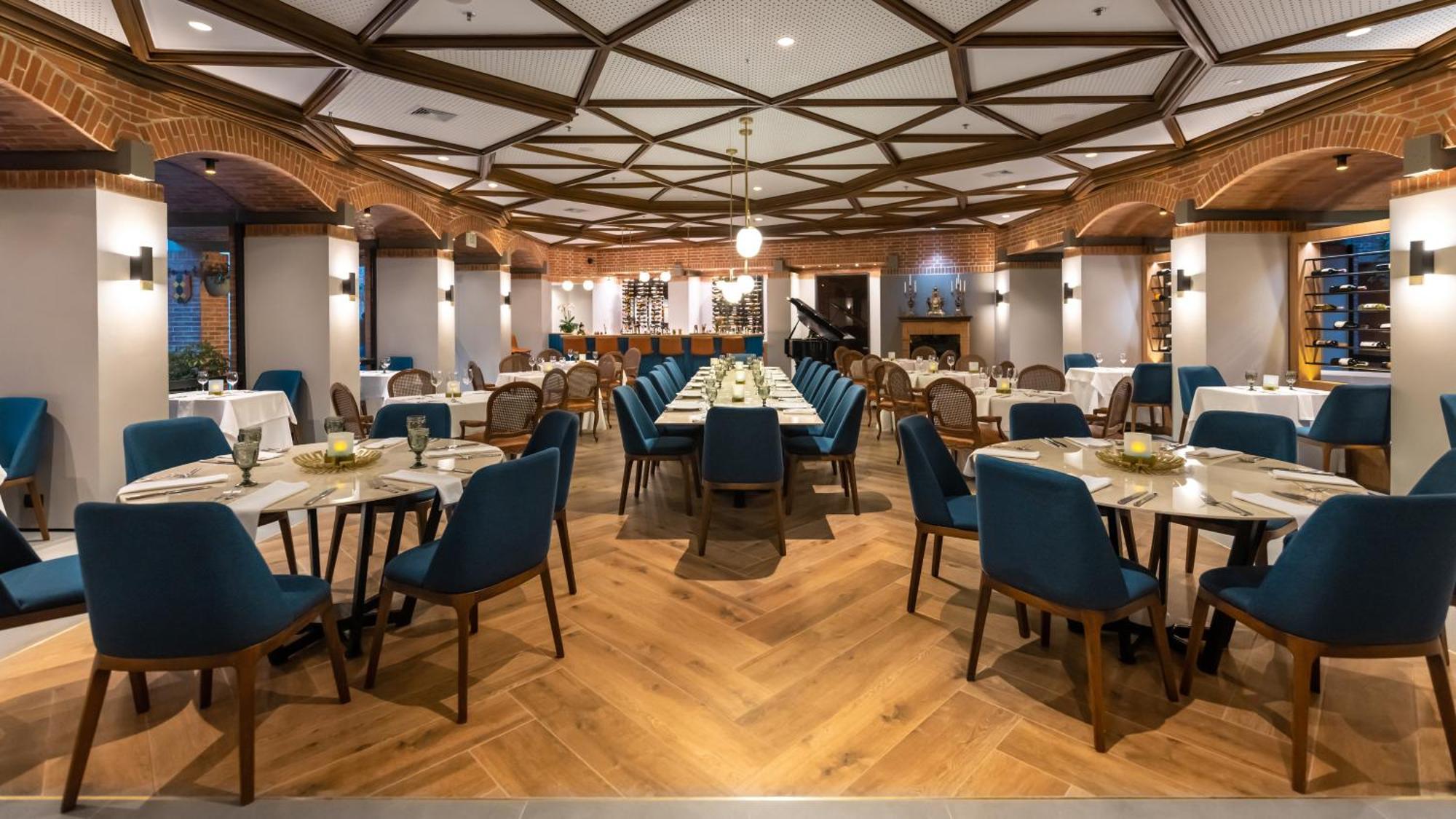 Hotel Estelar La Fontana Bogota Buitenkant foto The interior of the restaurant