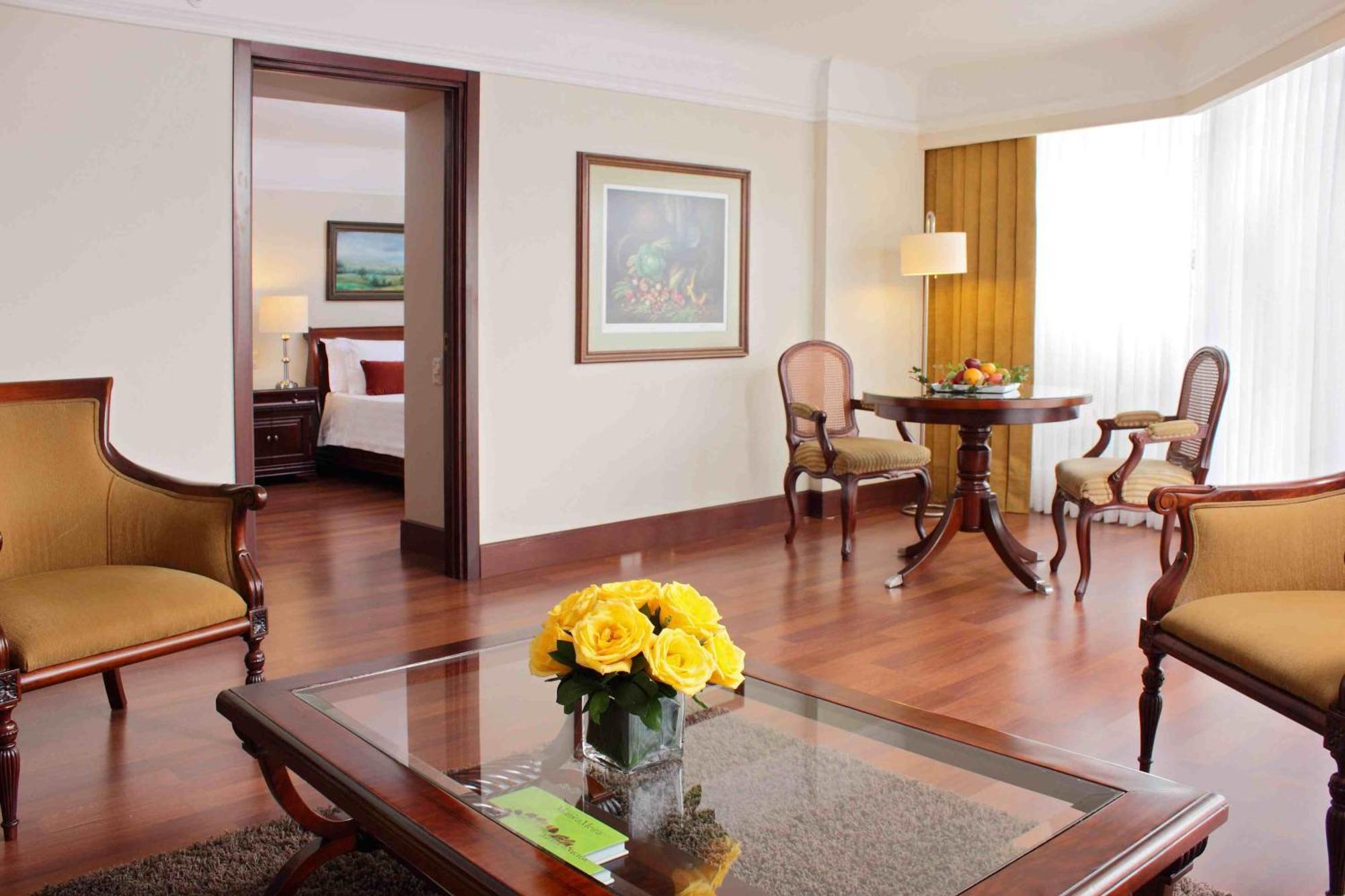 Hotel Estelar La Fontana Bogota Buitenkant foto Suite at the InterContinental Hotel, Addis Ababa