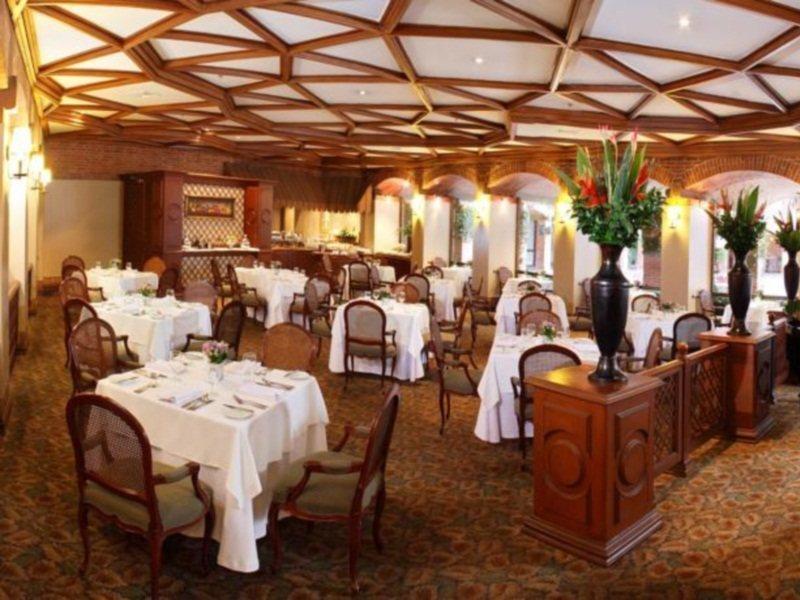 Hotel Estelar La Fontana Bogota Buitenkant foto The restaurant